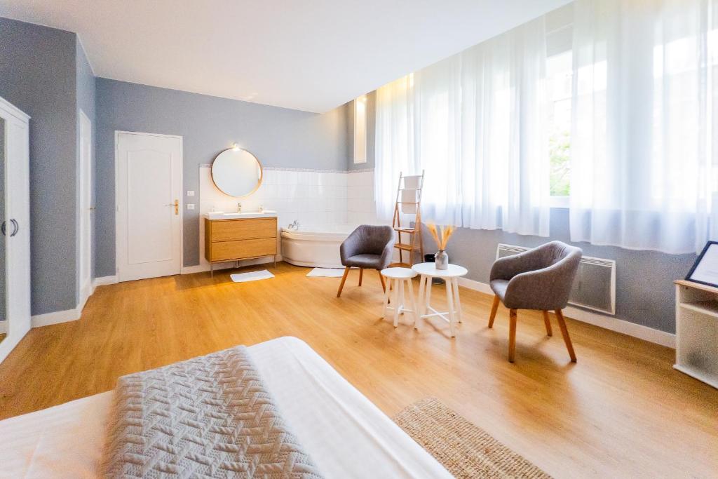 Hotel Joly - Deluxe Suite With Spa Bath