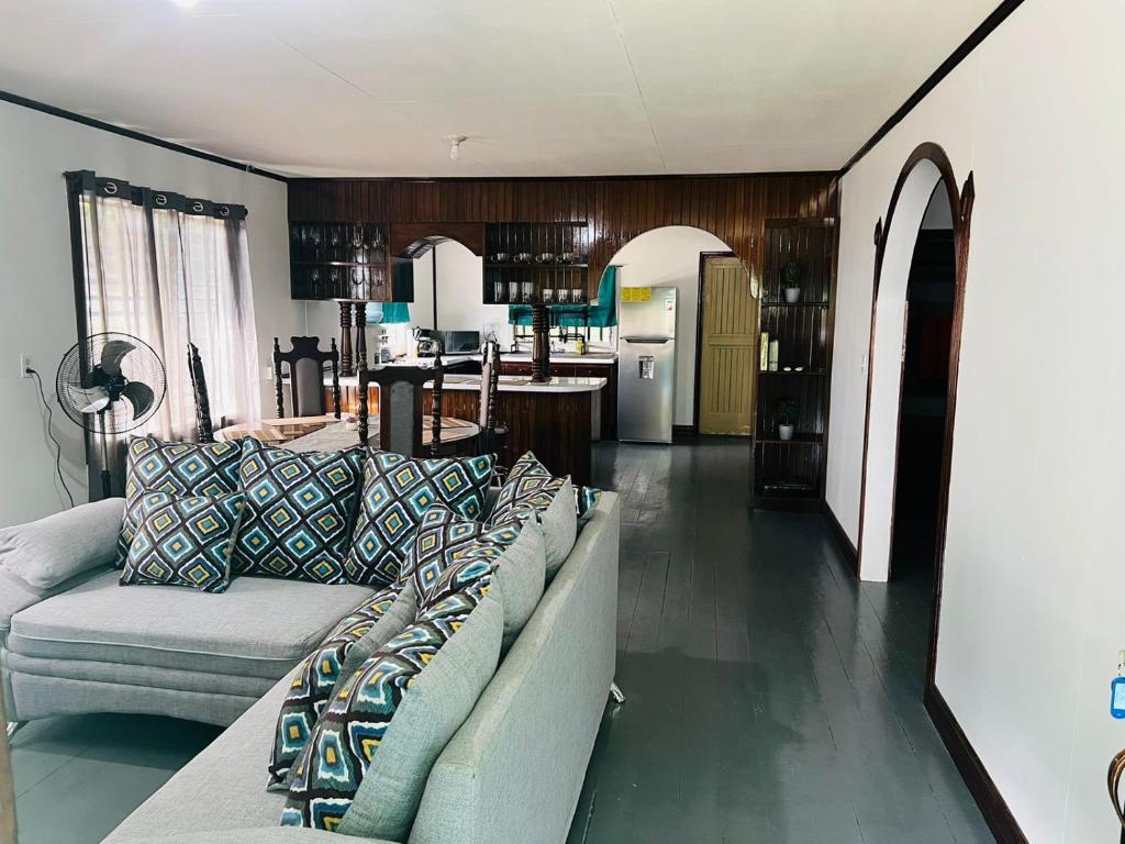 Posezení v ubytování Blue Sky Retreat