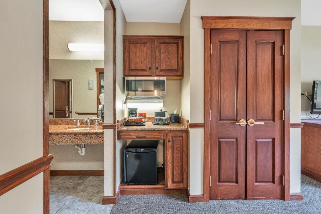 The Inn at Ohio Northern University - Habitación King