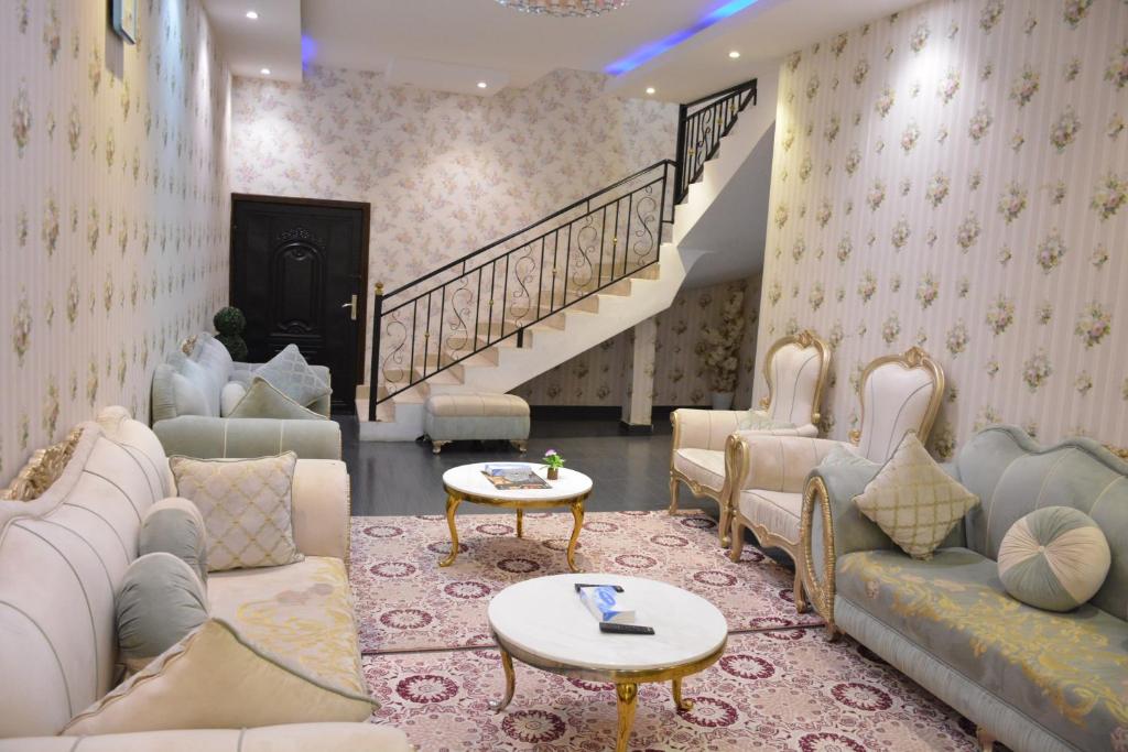 زائر الشمال للشقق الفندقية - Suite Con Tre Camere Da Letto