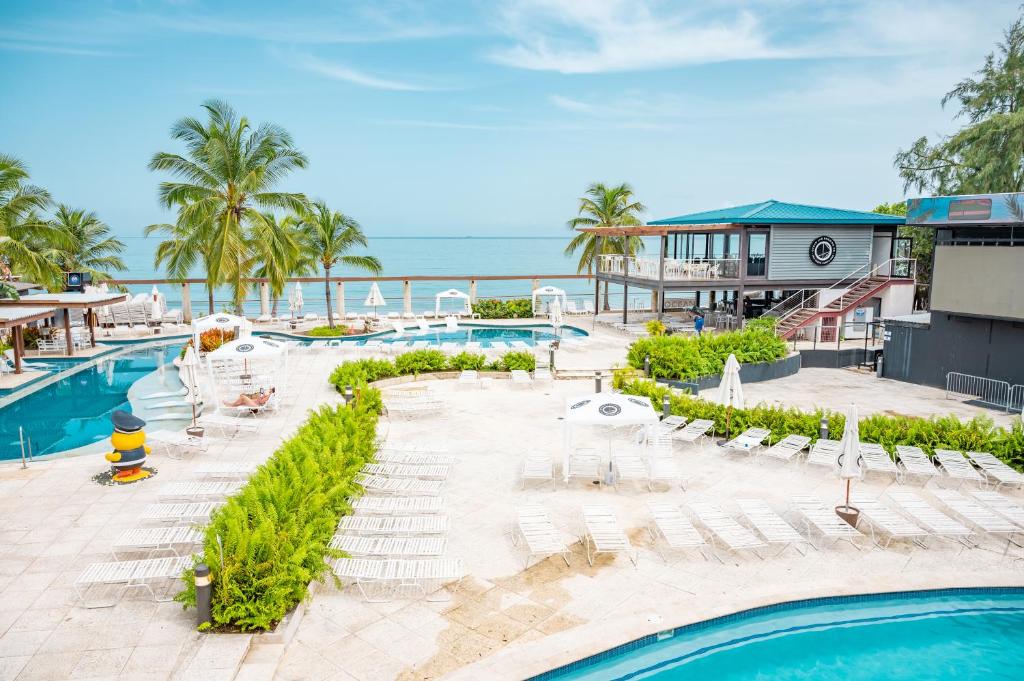 Bazén v ubytování Verdanza Hotel nebo v jeho okolí