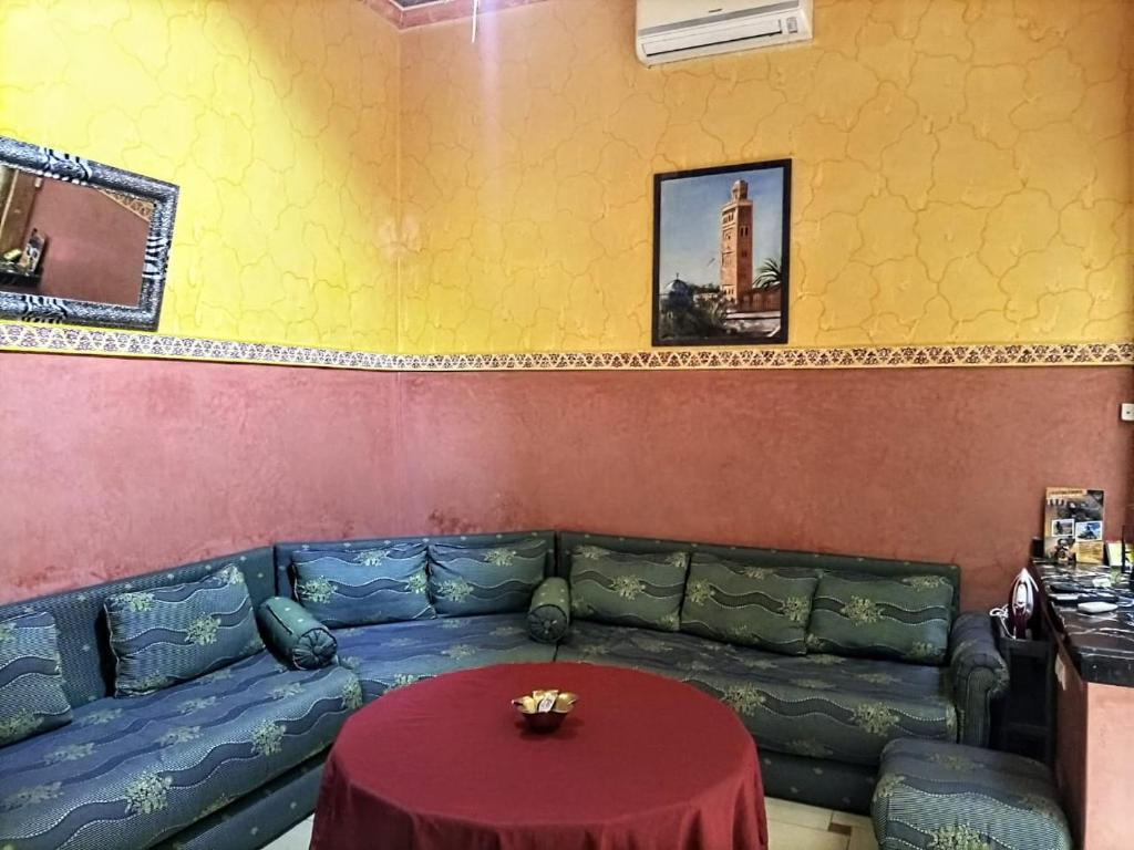 Posezení v ubytování Riad familiale à Marrakech