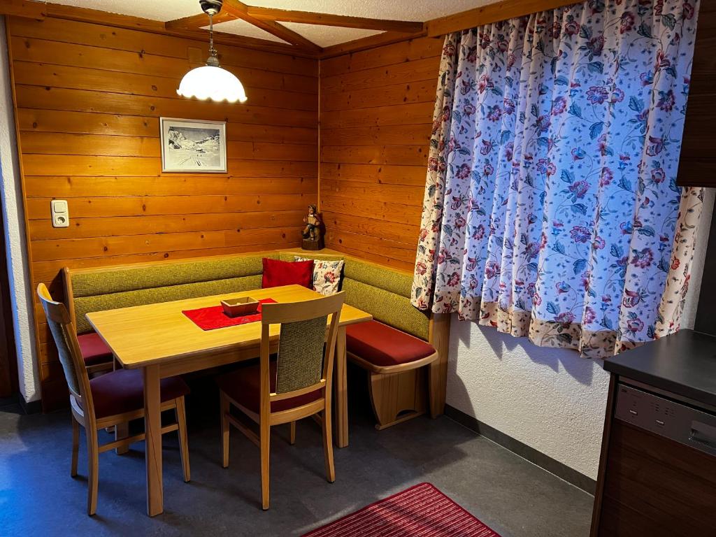 A seating area at Haus Steissbach