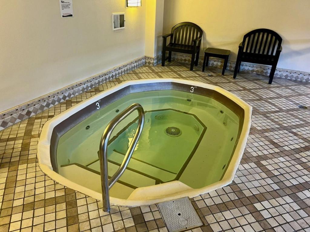 GetAways at the Jockey Club photo