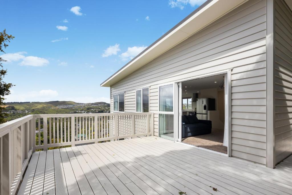 Stunning view, privacy, close to ferry & brand-new - Resim 20