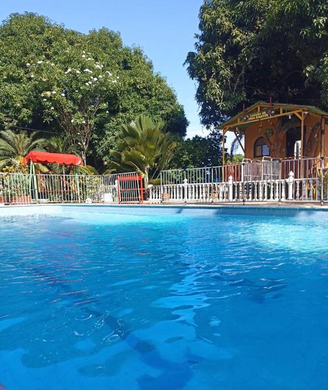 Bazén v ubytování QUINTA PRIVADA Jamani Melgar nebo v jeho okolí