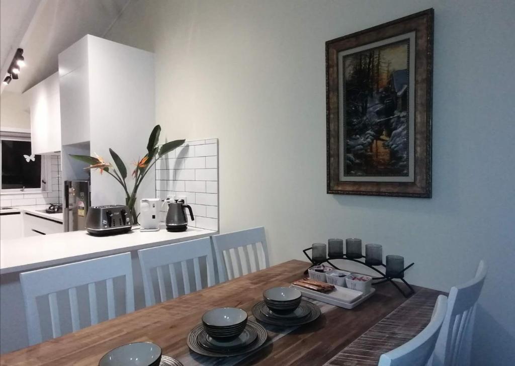 Takapuna Centre 3B plus Netflix - Resim 3