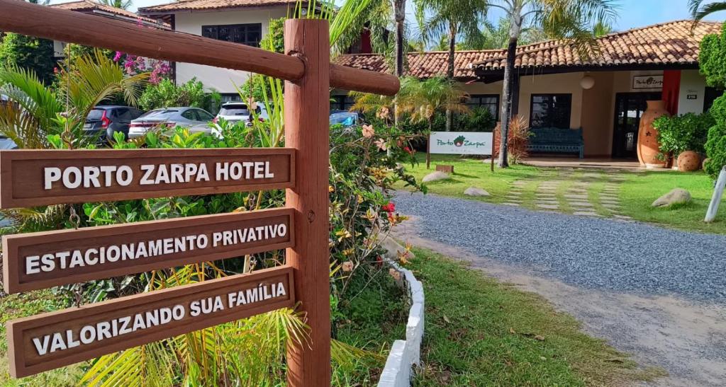 Certifikát, hodnocení, plakát nebo jiný dokument vystavený v ubytování Porto Zarpa Hotel