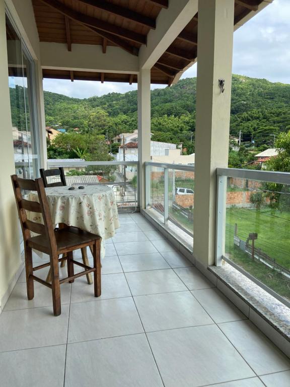 Balkón nebo terasa v ubytování Quartos confortáveis com vista