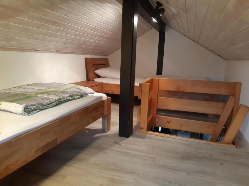 Postel nebo postele na pokoji v ubytování Henneglück mit Fernblick!