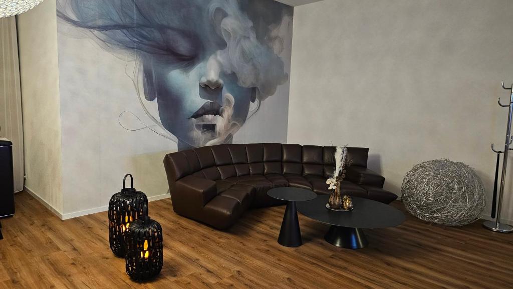Istumisnurk majutusasutuses Privat-Spa mit Whirlpool und Sauna in Sursee