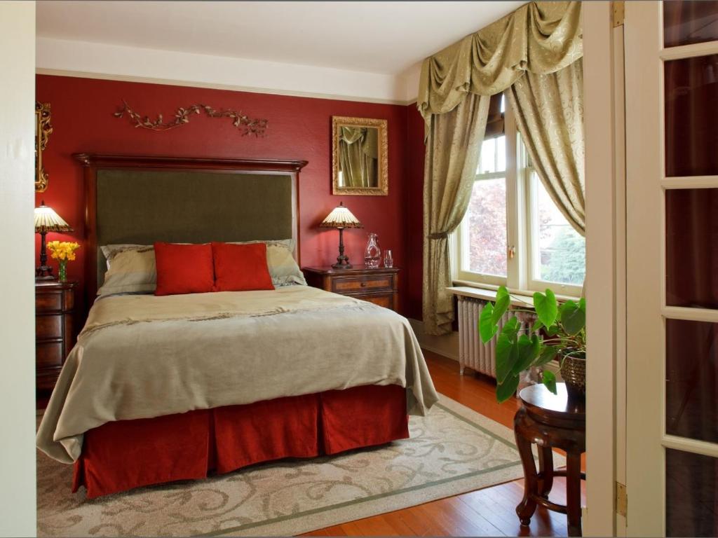 Abbeymoore Manor - 