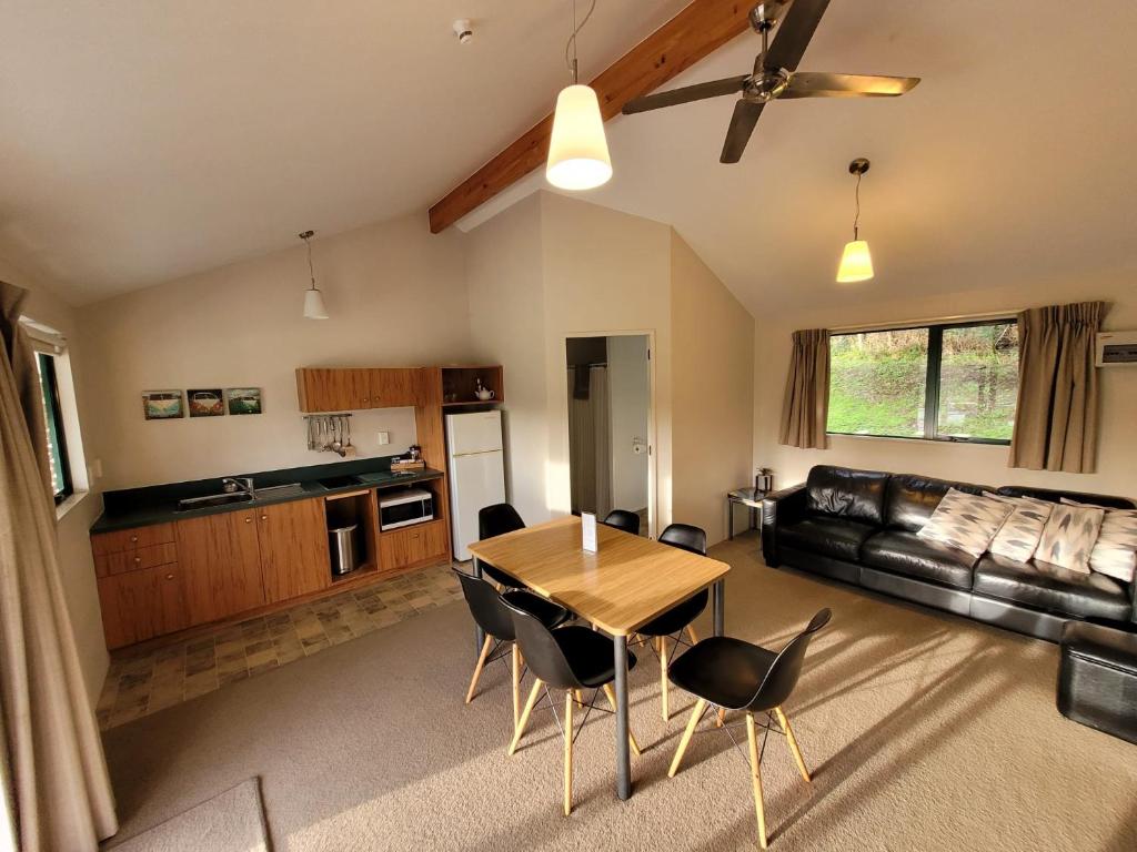 Waitomo TOP 10 Holiday Park - Chalet Con Due Camere Da Letto E Bagno Privato (6 Adulti)