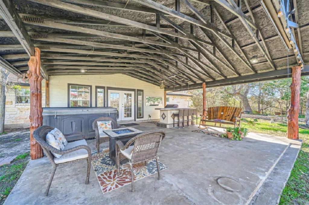 Αίθριο ή υπαίθριος χώρος στο Cedar Creek Ranch