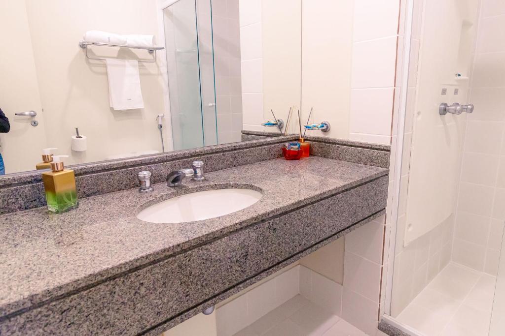 Ванная комната в Flat Nobilis confortavel em frente ao Aeroporto Congonhas - H305