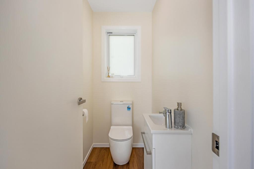 Stunning view, privacy, close to ferry & brand-new - Resim 39