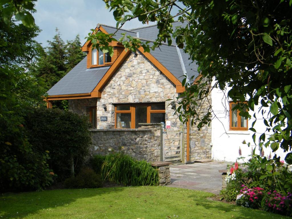 Gallery image of Ballas Farm Country Guest House in Bridgend