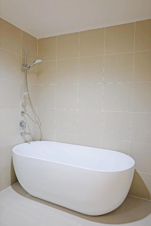 Amata Patong - Resim 35