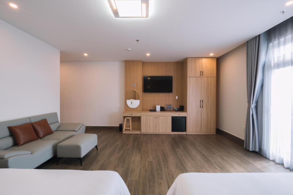 Kuchyň nebo kuchyňský kout v ubytování HOANG LINH PHAT HOTEL