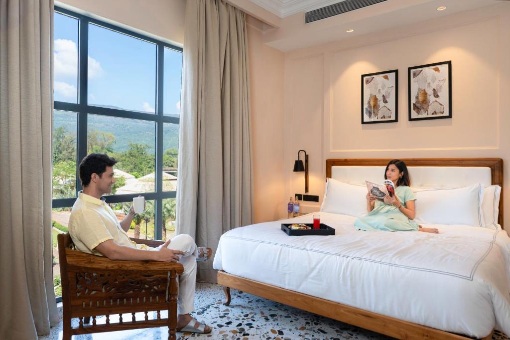 Radisson Blu Plaza Resort & Convention Centre Karjat - Premium Room