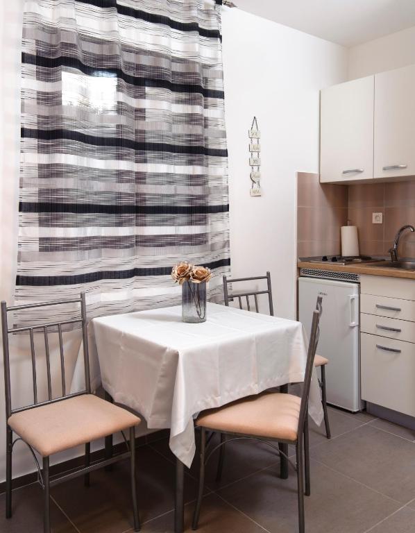 La Perla Luxury Apartments - 