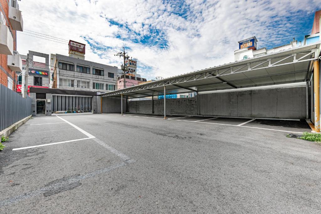 Fotografie z fotogalerie ubytování Yeosu Stay Hotel v destinaci Josu