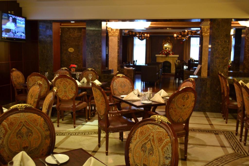 Restaurace v ubytování Radisson Hotel Toronto Airport West