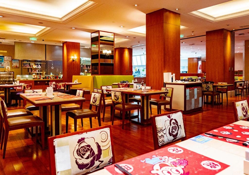 Restaurace v ubytování San Want Hotel Shanghai