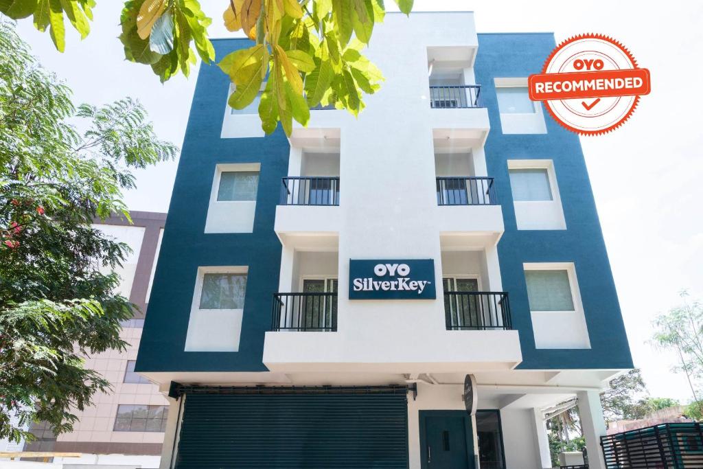 Hotel O Executive Stays Yelahanka New Town - Housity
