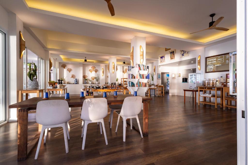 Restaurace v ubytování King's Garden Resort - SHA Plus