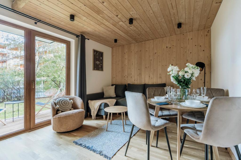 
One-Bedroom Apartment with Balcony
