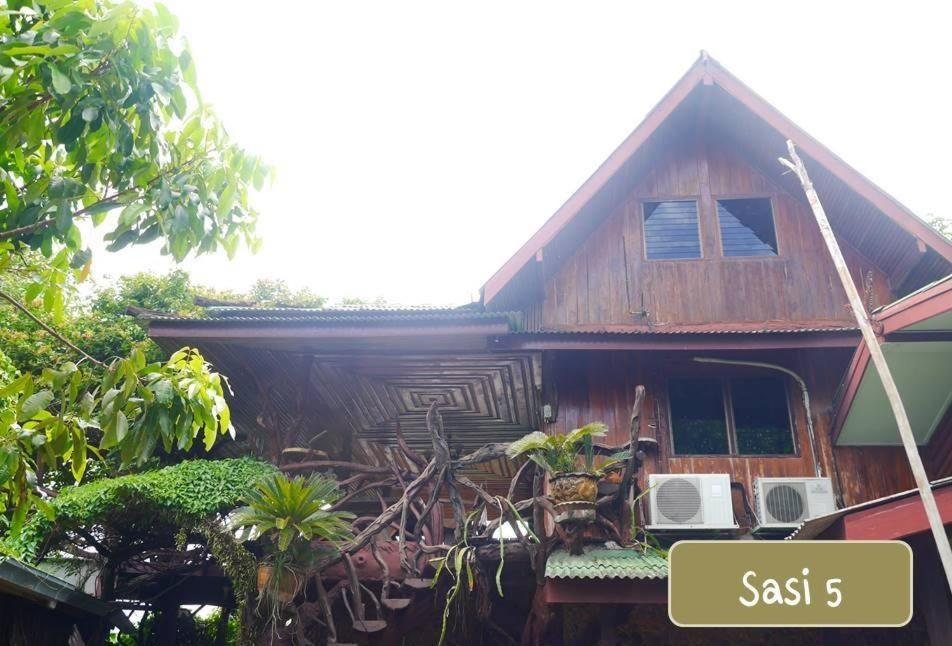 ศศิคันทรี รีสอร์ท - Habitación Cuádruple Con Balcón