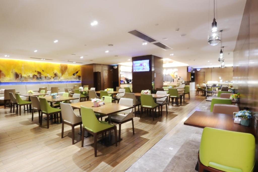 Restaurace v ubytování Hampton by Hilton Guangzhou Zhujiang New Town - Free Shuttle Bus to Canton Fair