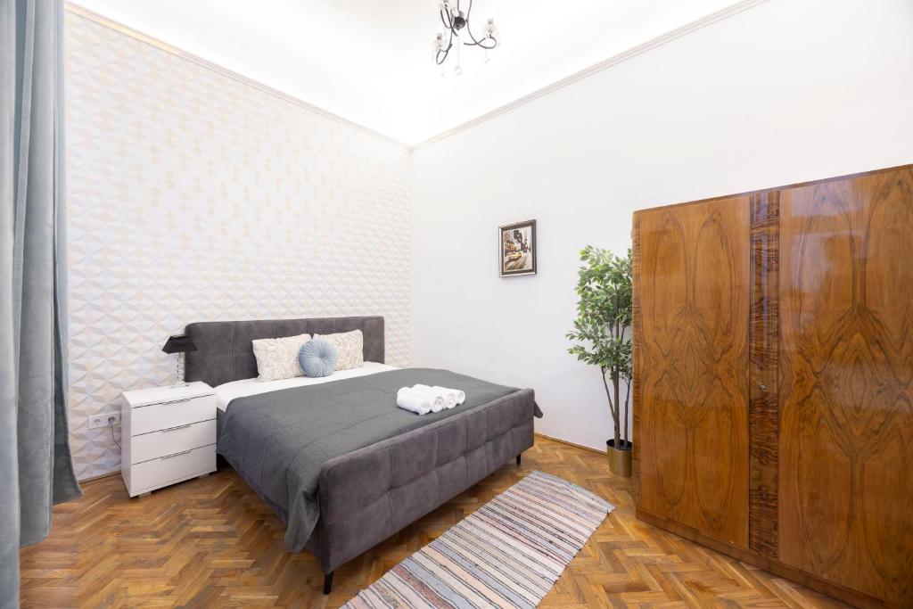 Central Located Cozy Apartment in Historical Building 1068 Budapest, 78 Király utca kép - 1