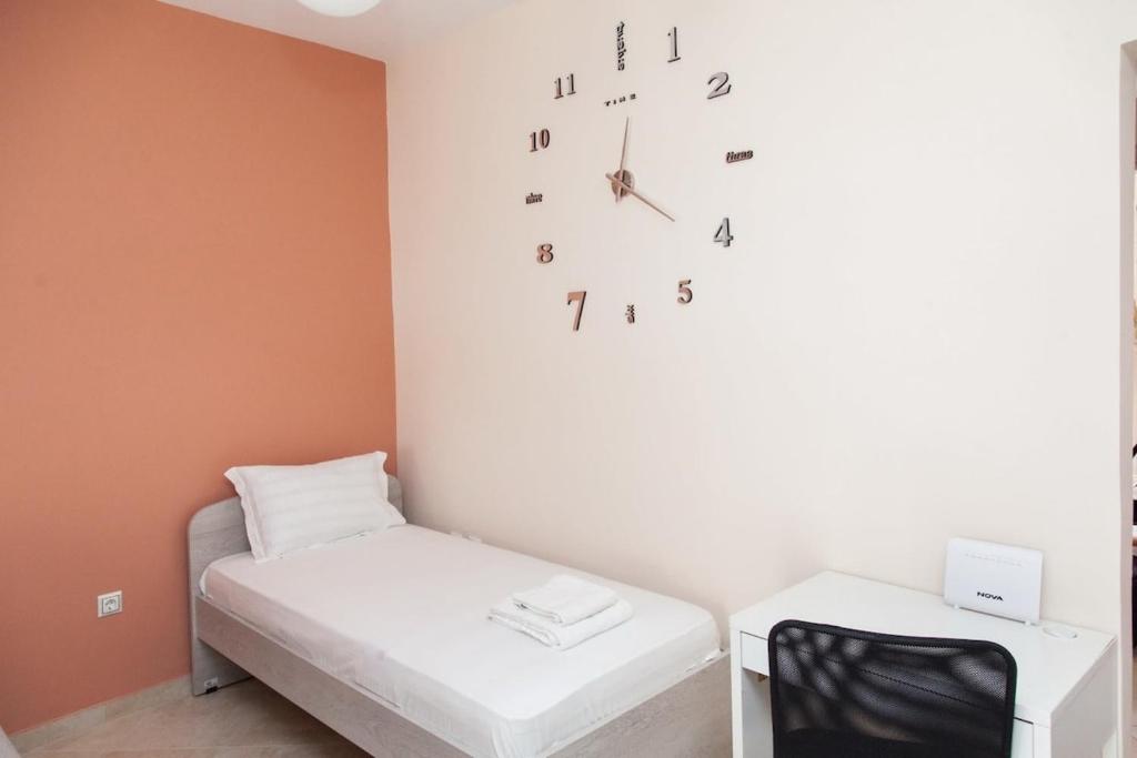 Postel nebo postele na pokoji v ubytování Great Apartment in Piraeus