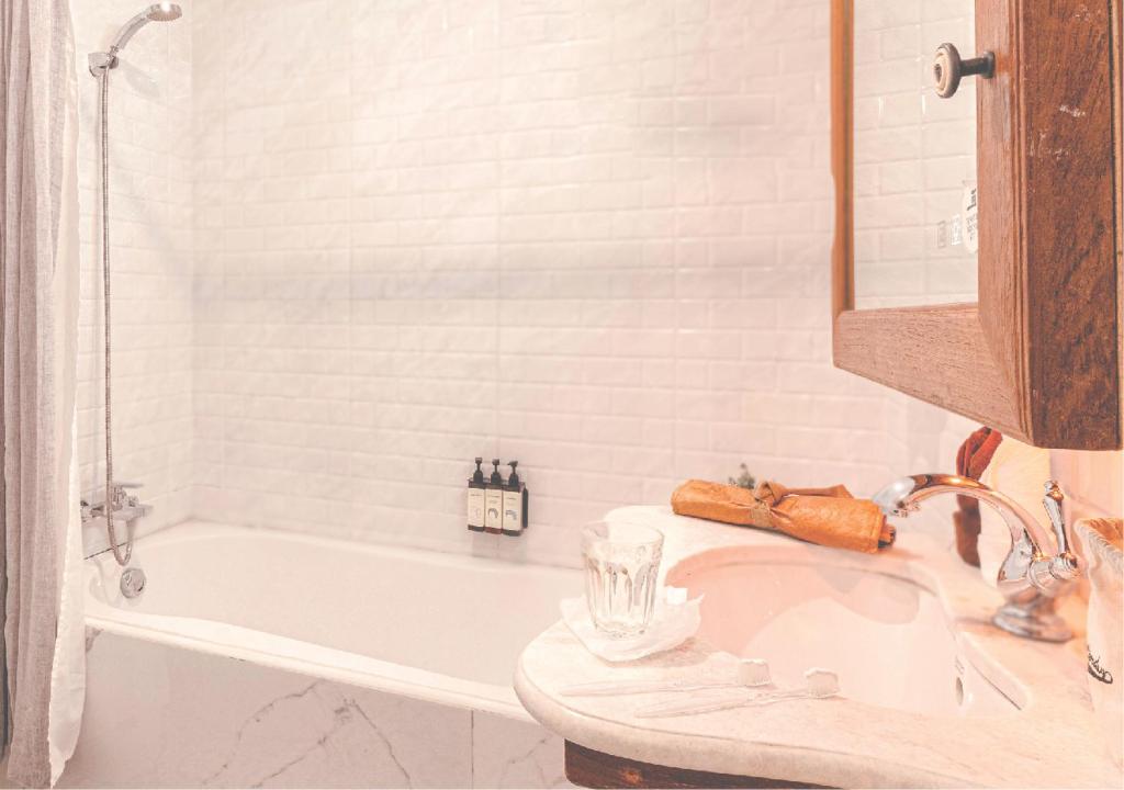 Yesterday Hotel - Resim 6