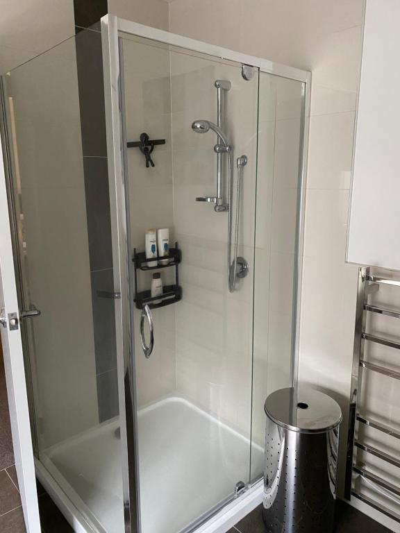 Ihimaera Suite 1 or 2 brm River Garden Cambridge with Complimentary Continental Breakfast - Resim 8