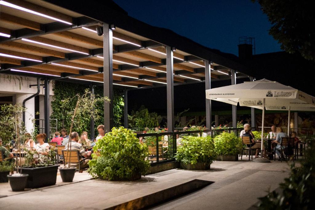 Hostia v ubytovaní Hotel Alp