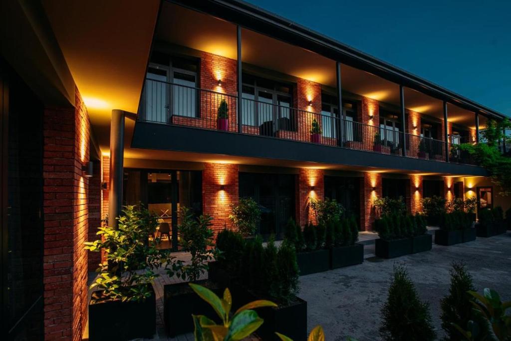 Budova, kde se hotel nachází