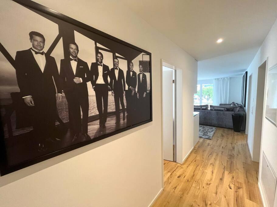 TV a/nebo společenská místnost v ubytování Modern Apt with top location in Kloten