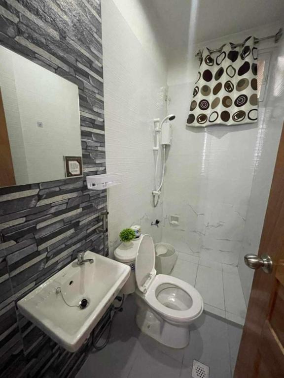 EMILIEZ PLACE photo