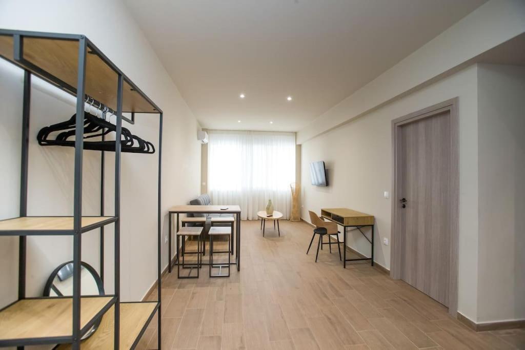 Stoa Luxury Apartment