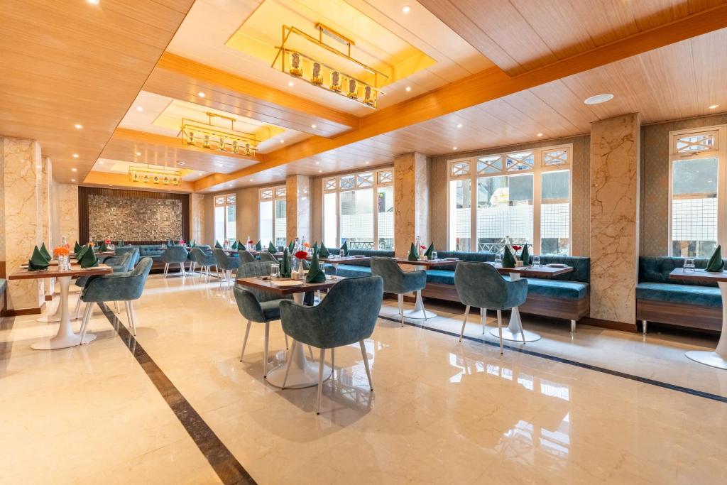 Posezení v ubytování Summit Mall Stone Hotel