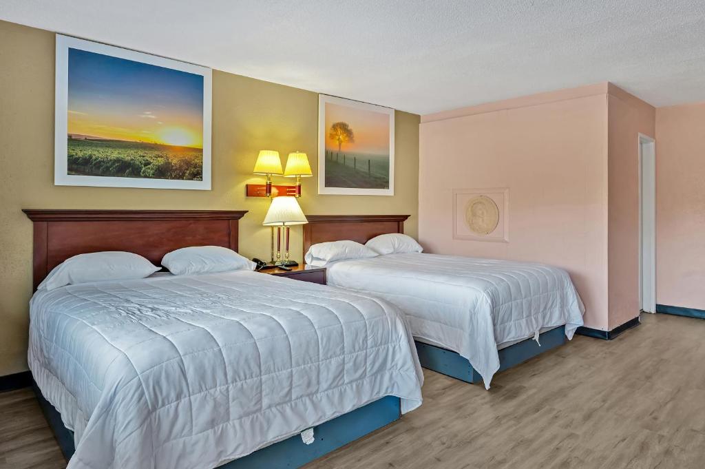 TRAVELER'S INN - Amplia De Doble O Gemela