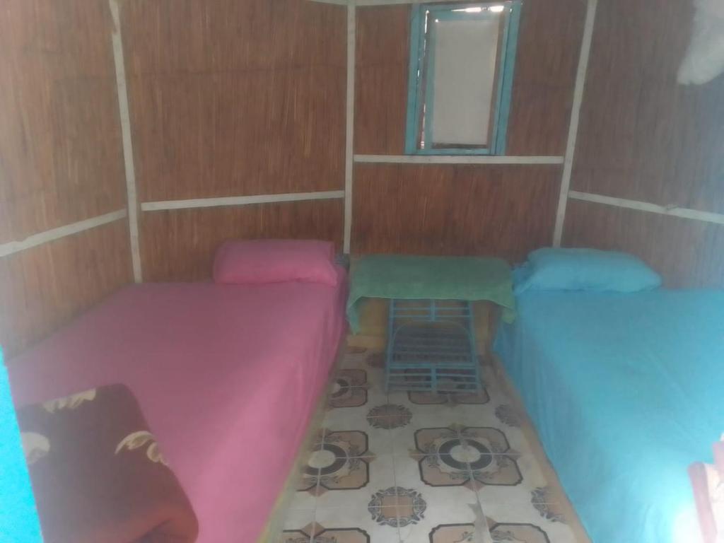 Posezení v ubytování Al Salam Camp