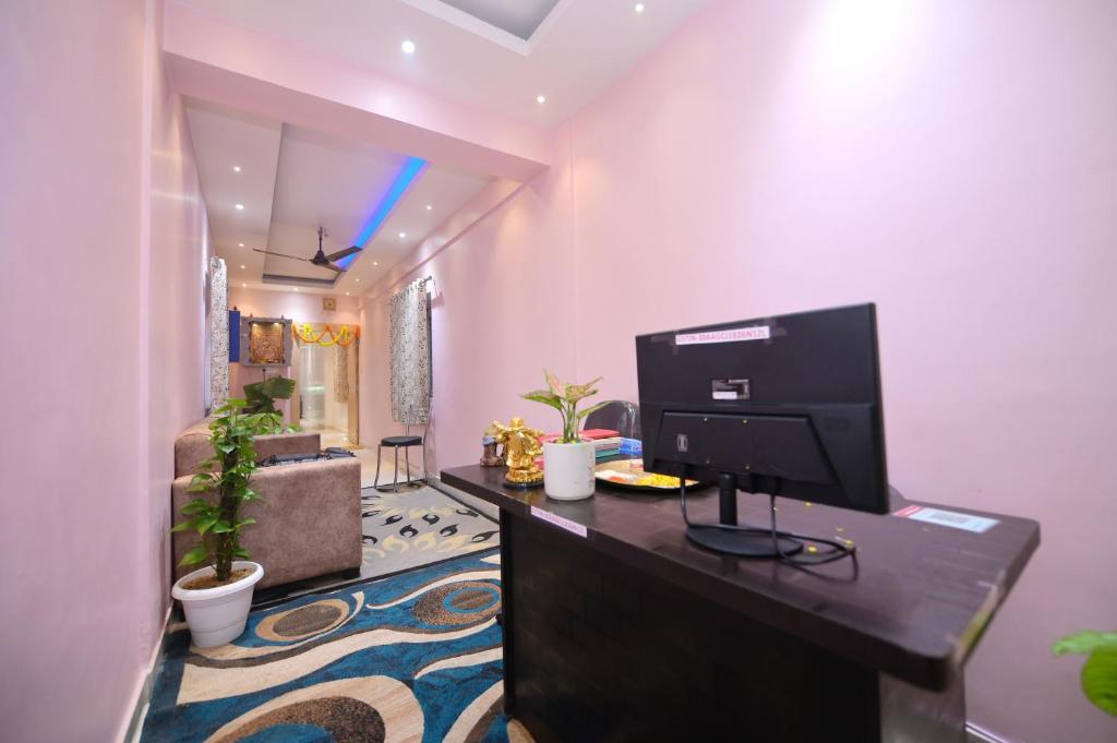 Kuchyň nebo kuchyňský kout v ubytování Airport residency hotel