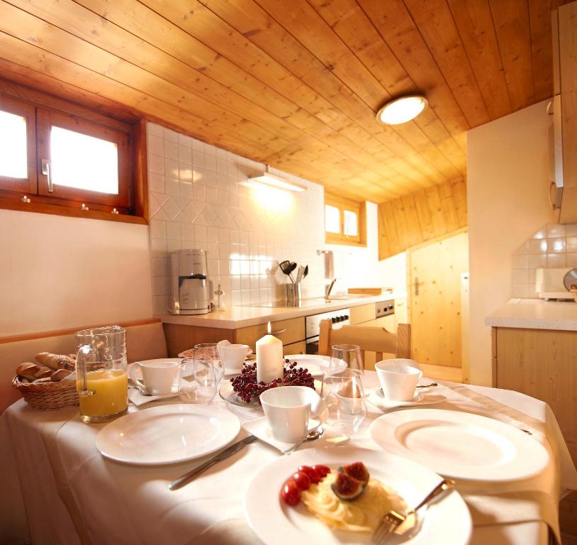 Kuchyň nebo kuchyňský kout v ubytování Appartementhaus Gratz