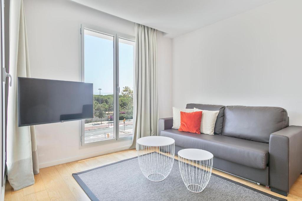 Lugaris Beach Apartments - 6