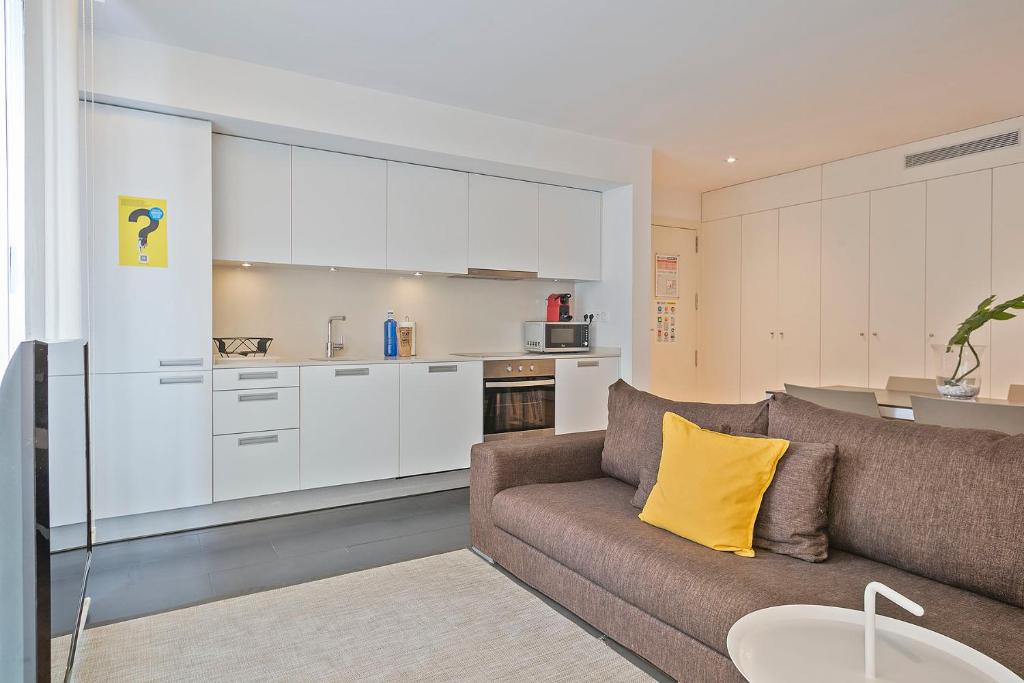 Lugaris Beach Apartments - 8