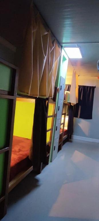 Postel nebo postele na pokoji v ubytování Eyy Hostel